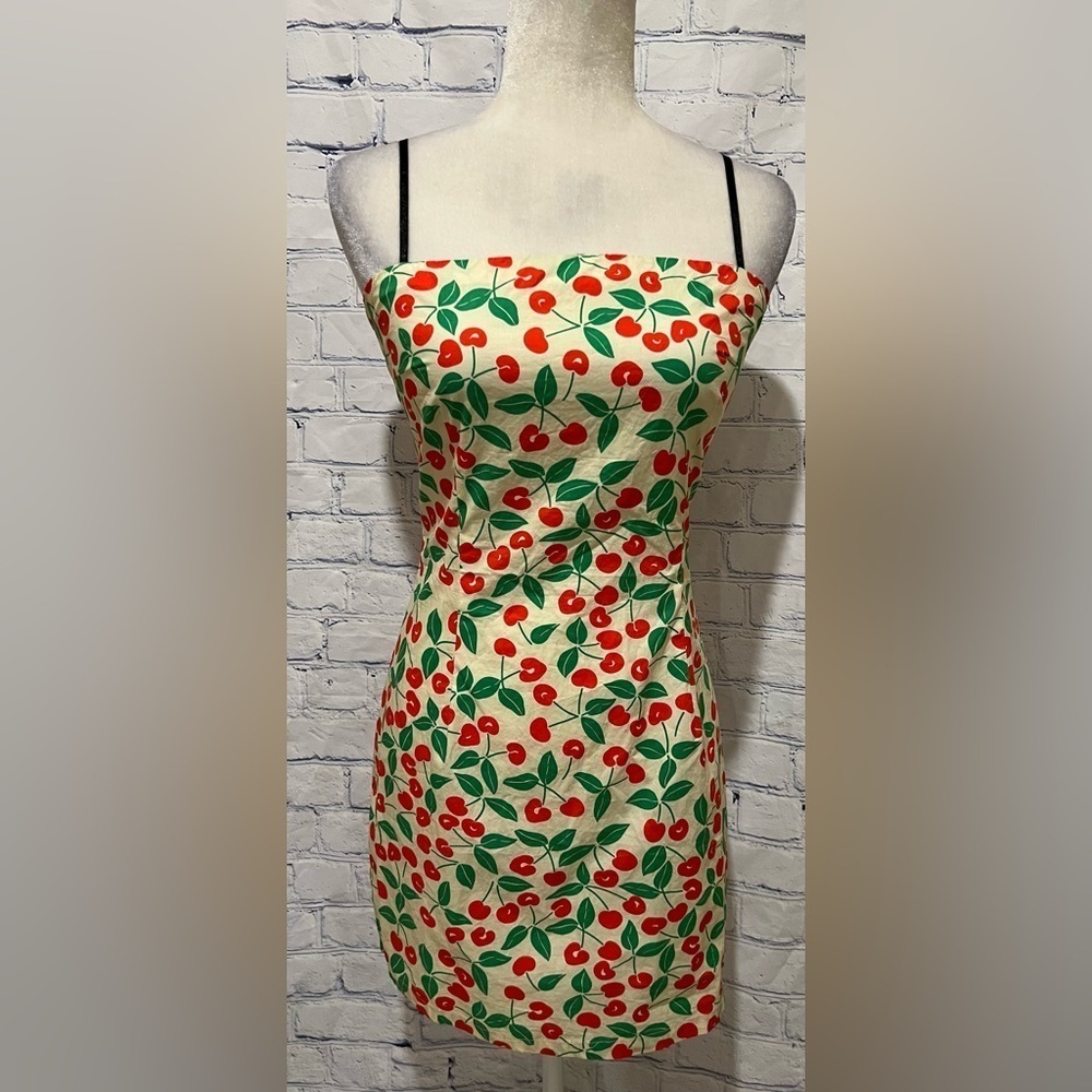 Cider cherry 🍒 dress Size Small